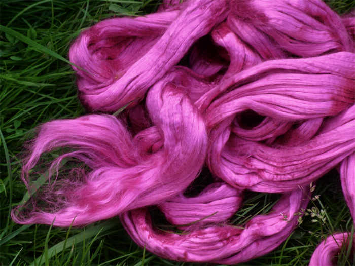 buntgefärbte Maulbeerseide - malve extra fein im Band