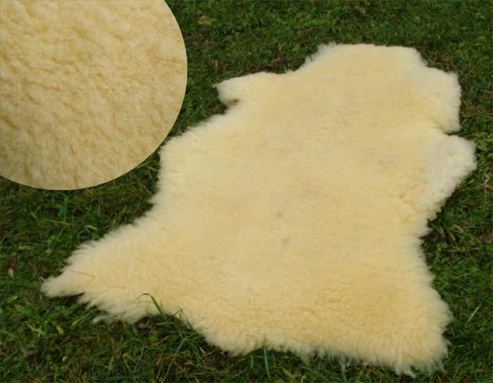 Schaffell, Relugan Gerbung - gelblich (Länge: 100cm +-4cm)