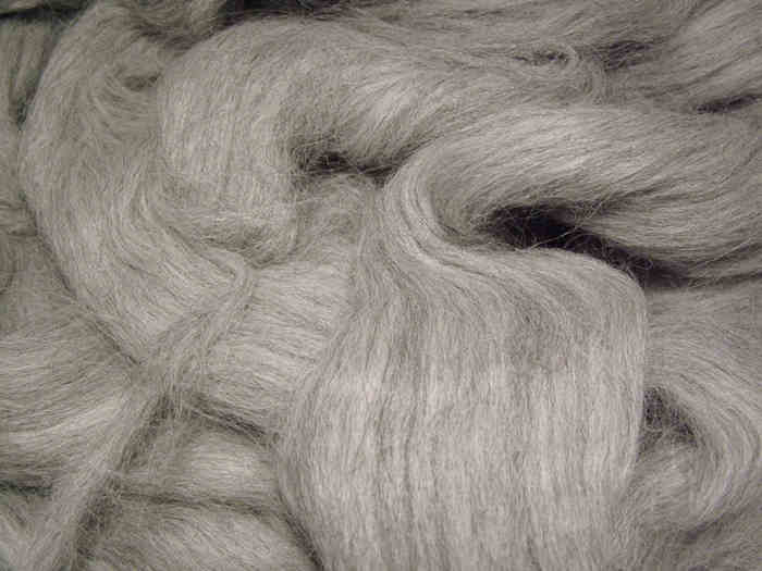 Alpacawolle - hellgrau sehr fein im Band