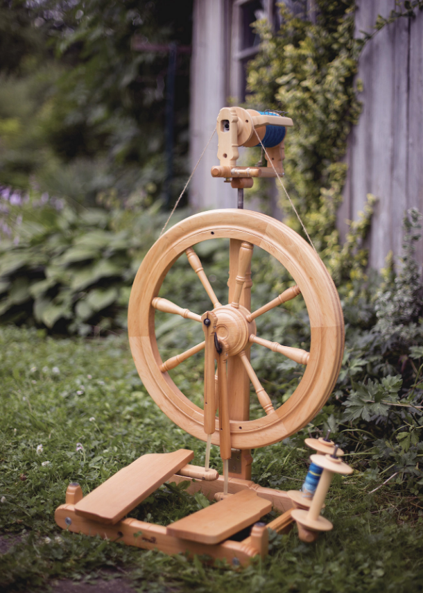 Kromski Sonata hell, Doppeltritt, lackiert, 1-fädig